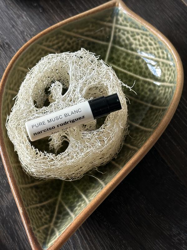 Customer carousel item 6.