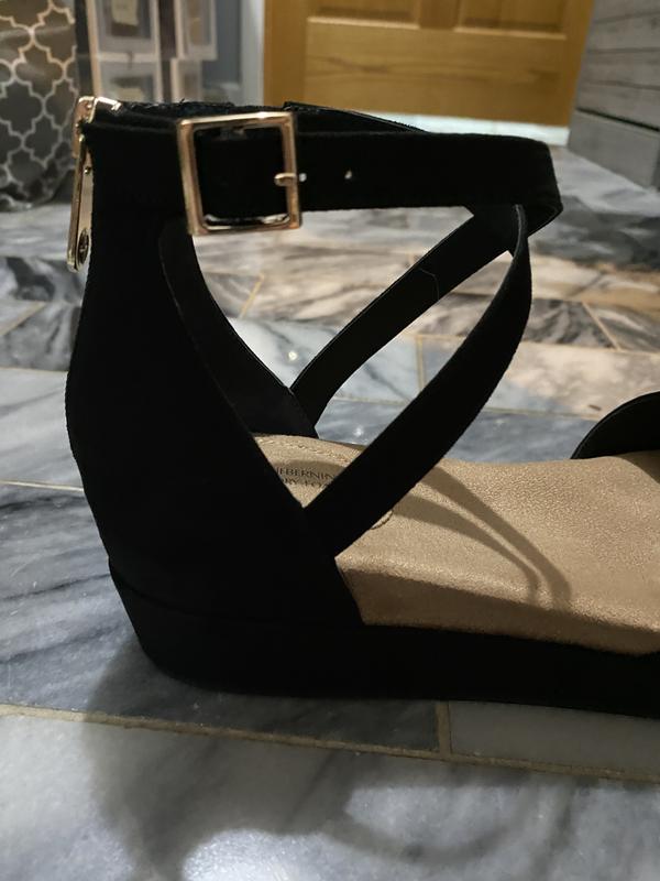 Adjustable ankle strap