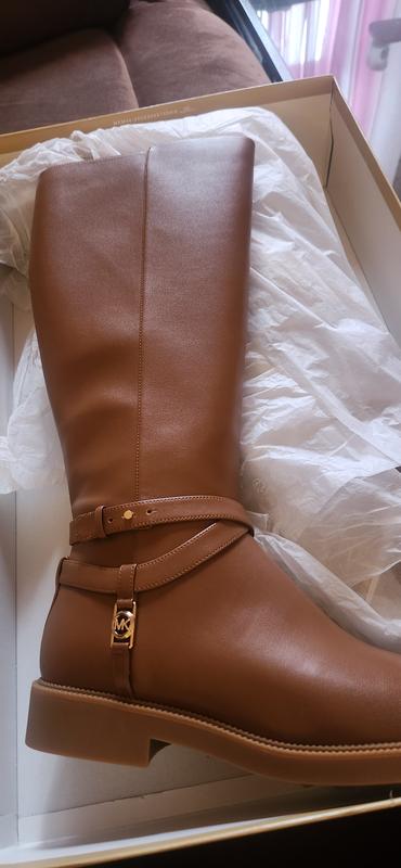 Customer carousel item 2.