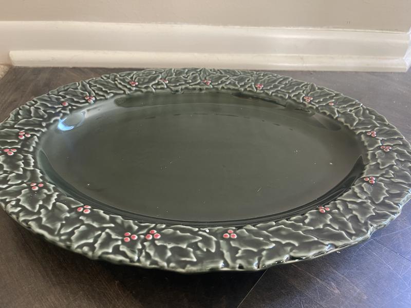 Perfect size for displaying and serving food!