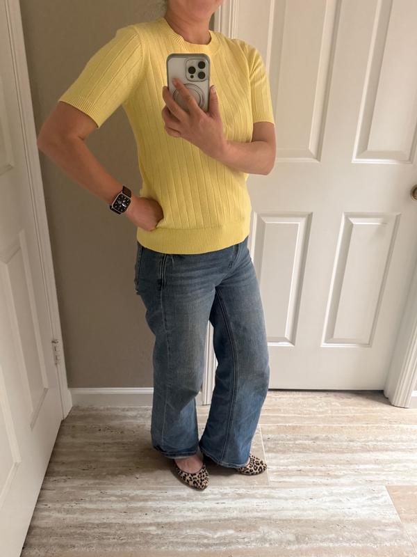 Customer carousel item 3.