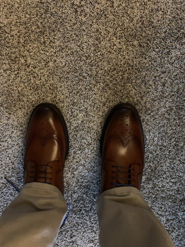 Great and comfortable fit. These are now my go to shoe