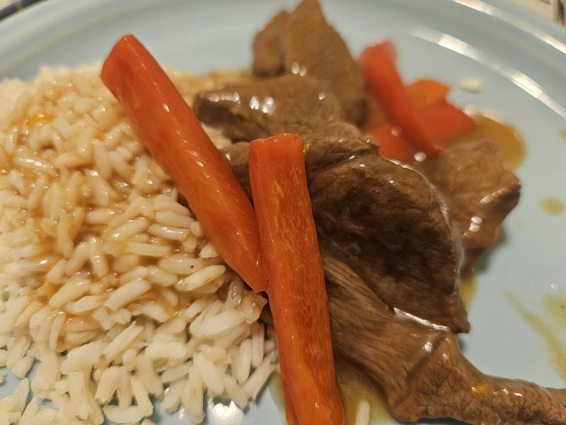 completed stir fry beef meal