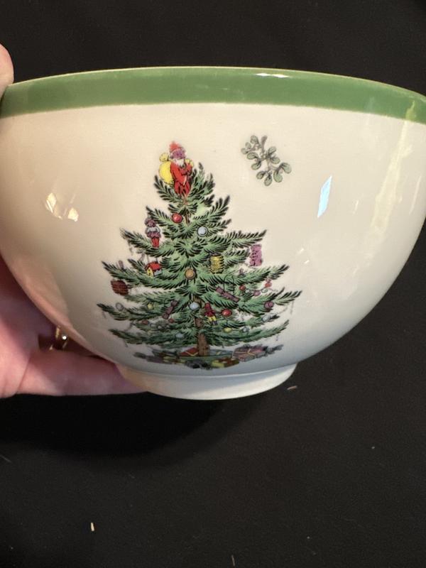 Bowls hold over 3 cups!