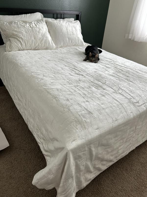 So soft even my cat loves it