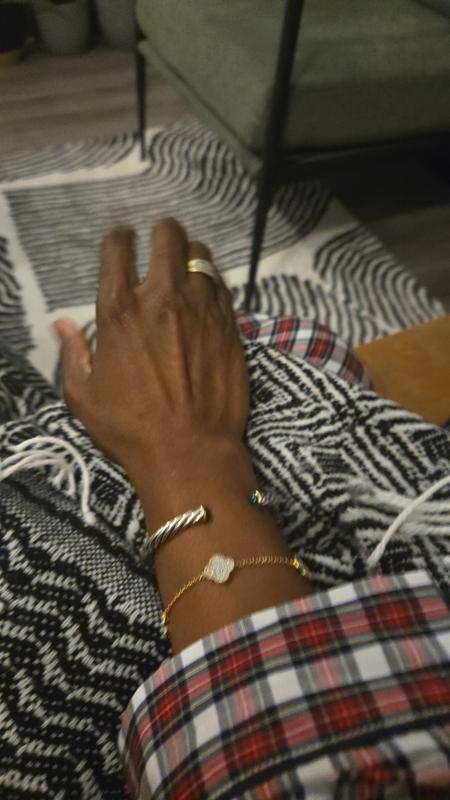 Customer carousel item 1.