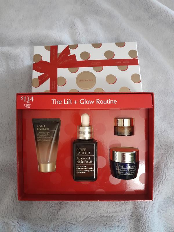 Estée Lauder 4-Pc. Advanced Night Repair Holiday Skincare Gift Set