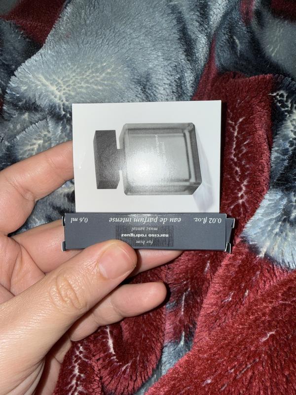 Customer carousel item 6.