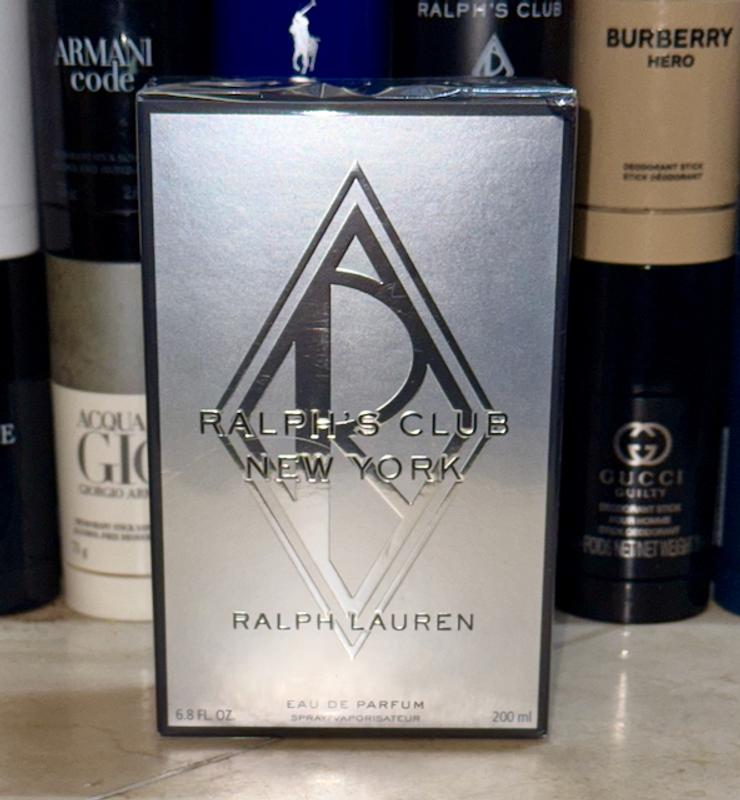 Customer carousel item 11.