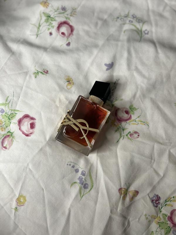 Customer carousel item 1.