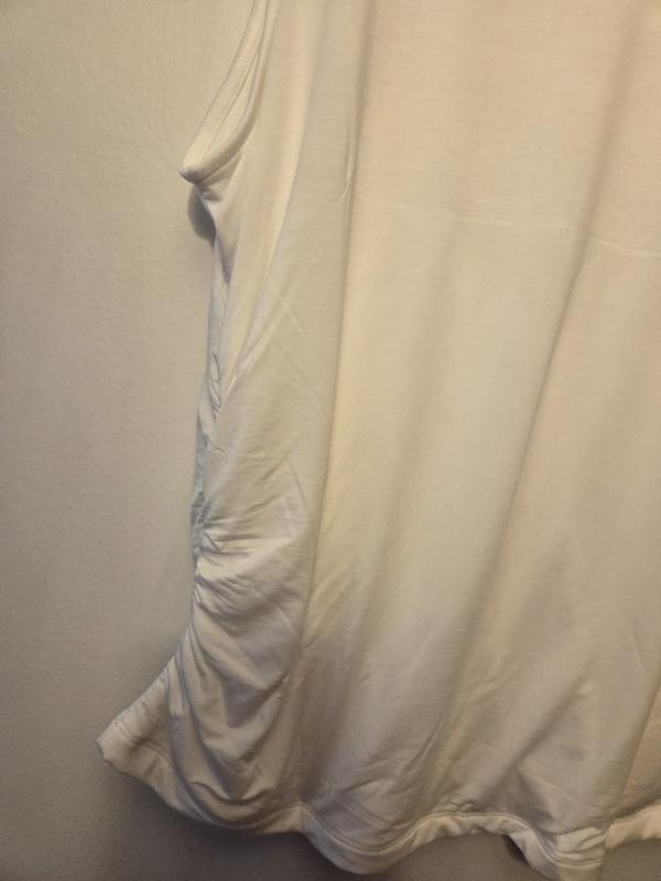 3rd. photo has the pleated look