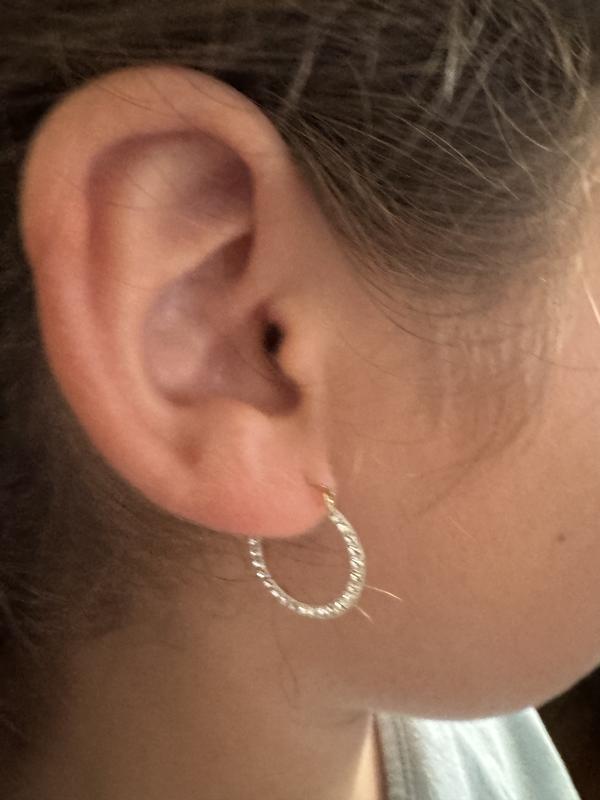 Right ear... perfect!!