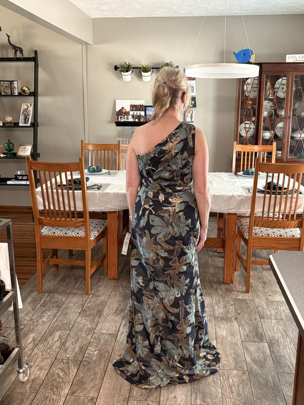 Women's Jacquard One-Shoulder Gown