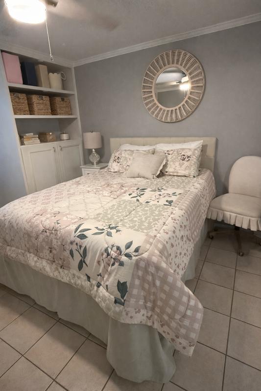 Customer carousel item 11.