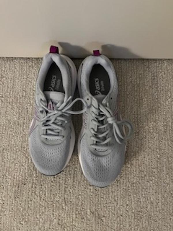 Size 7.5 & 9.5 Running Shoe