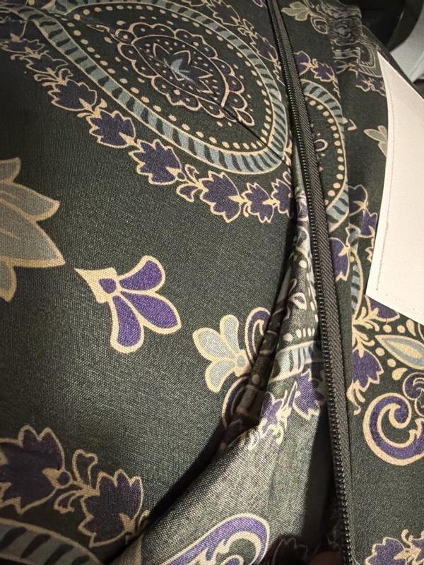 Customer carousel item 7.