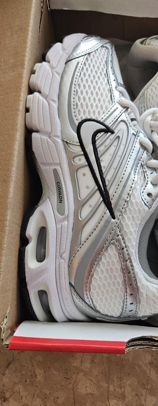 Customer carousel item 4.