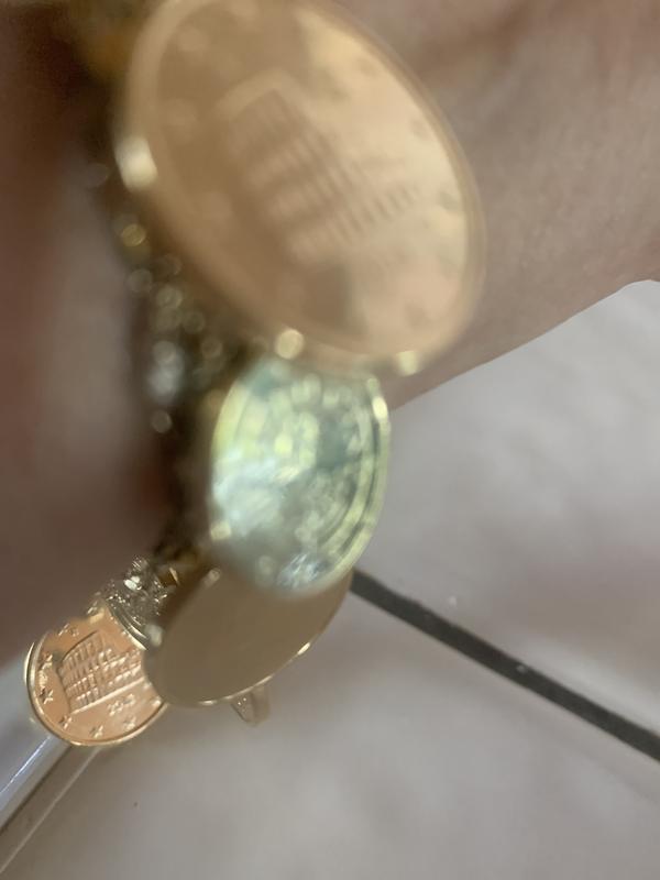 Customer carousel item 1.