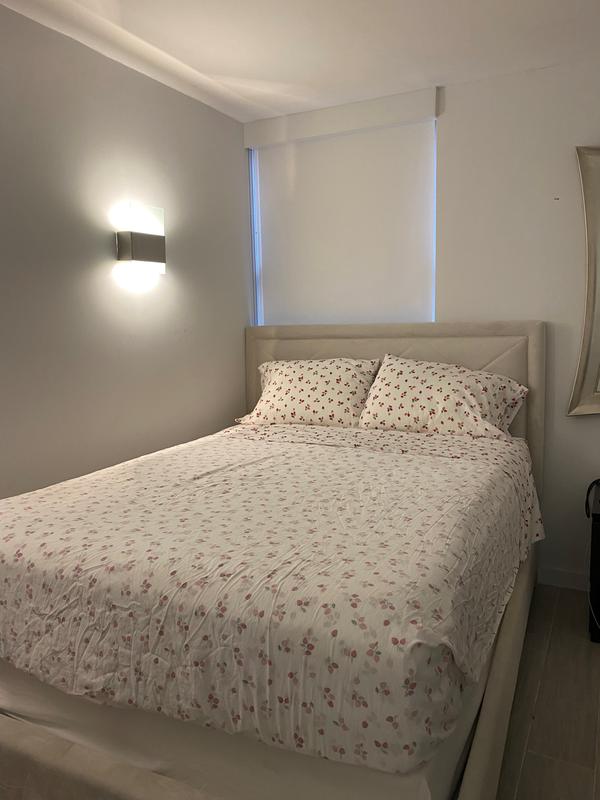 Customer carousel item 1.