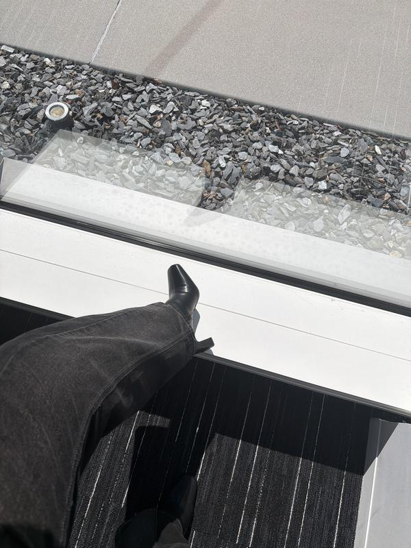 Customer carousel item 1.