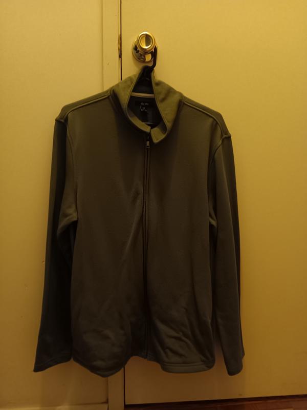 Photo of jacket hanging (truer to the actual color)
