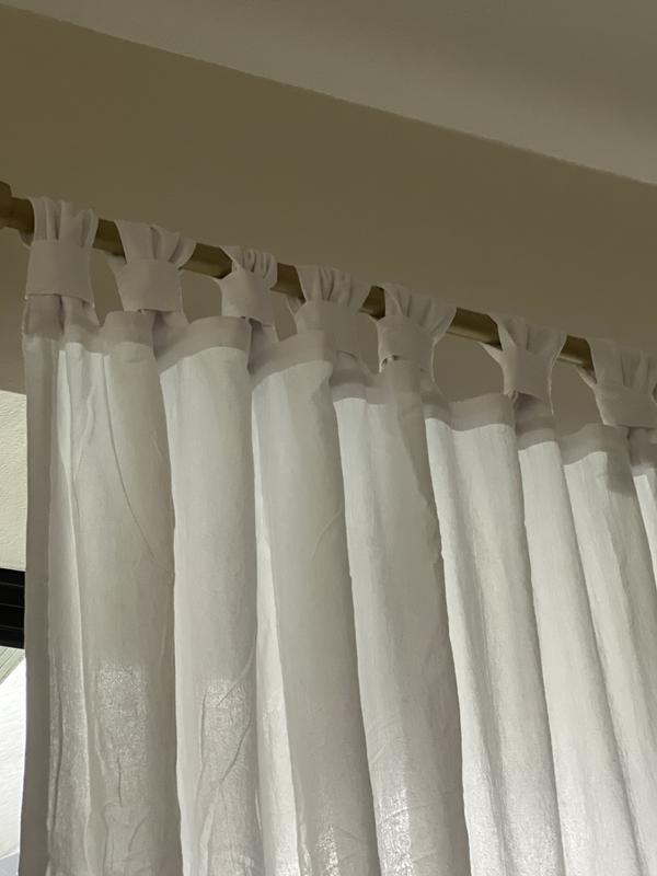 Very nice design and hangs beautifully