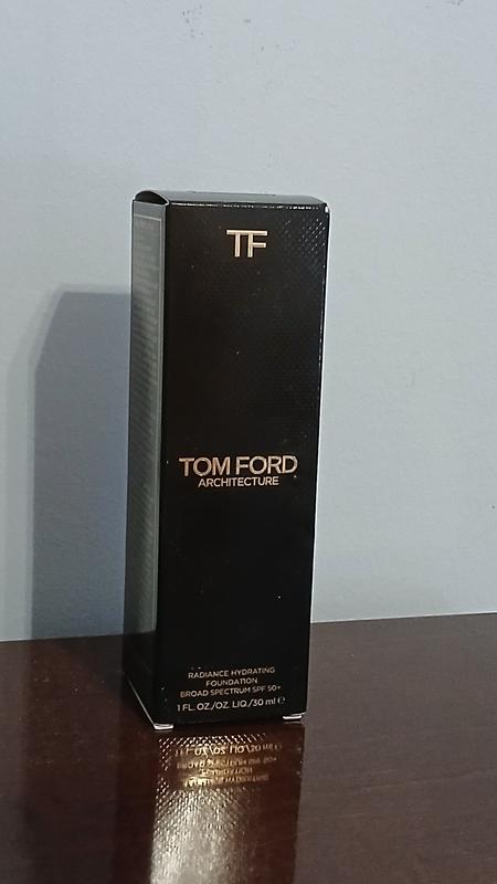 Tom Ford Architecture Radiance Hydrating Foundation Broad