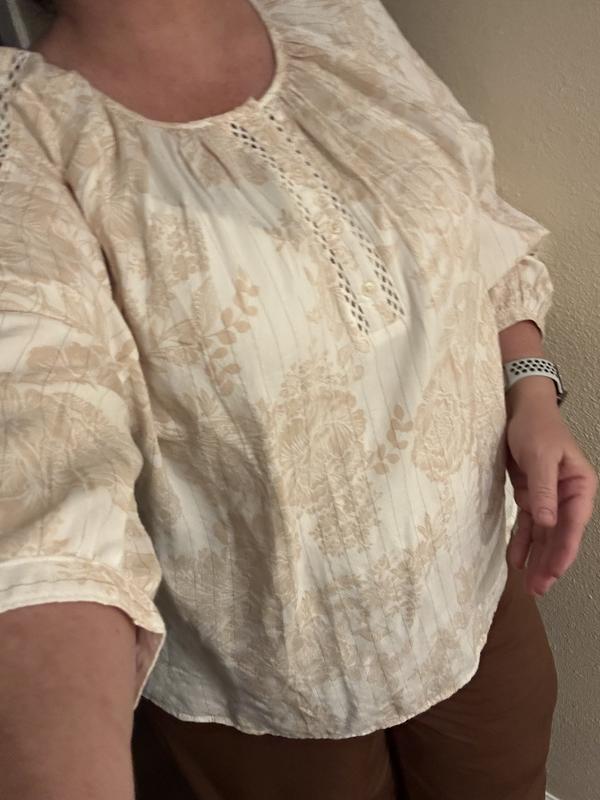 Customer carousel item 7.