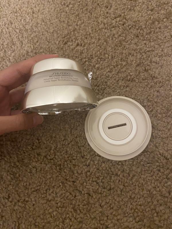 Shiseido Bio-Performance Advance Super deals Revitalizing Cream 2.6oz Used