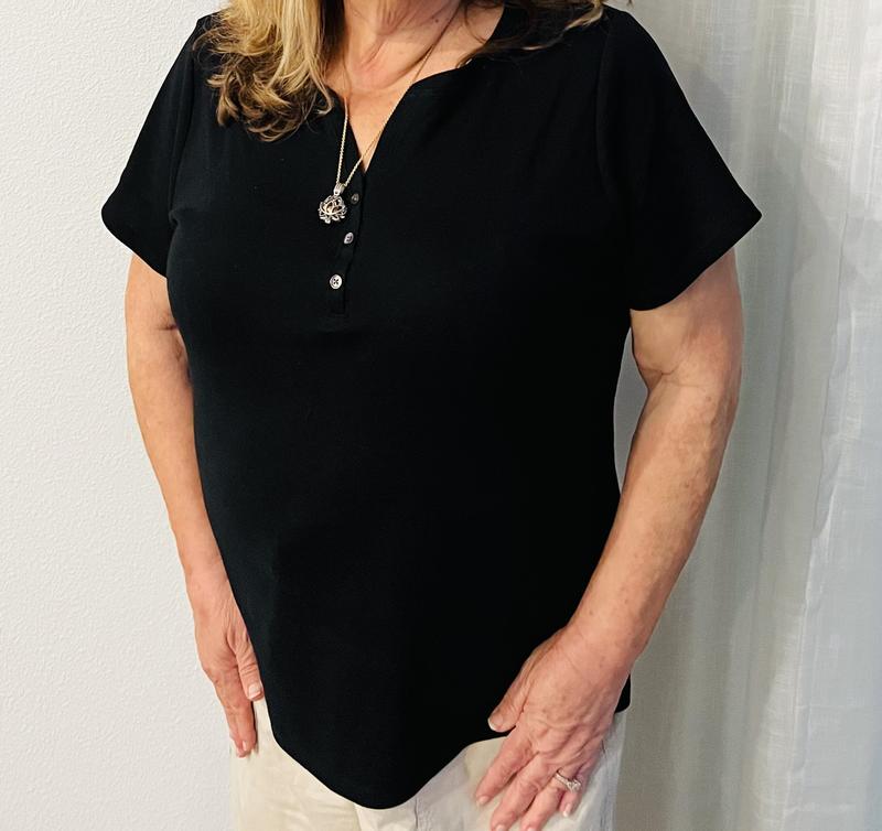 Easy care fabric keeps nice shape even after washing a few times! Nice length on hips and sleeves.