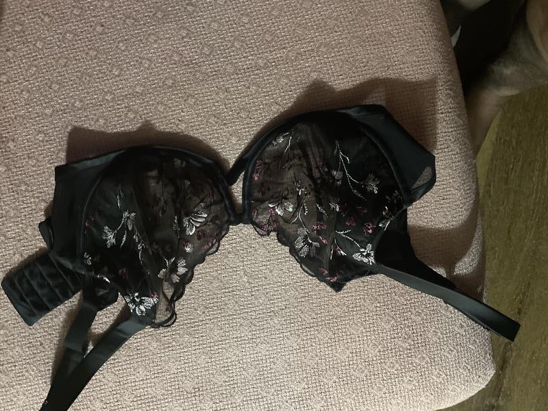 Customer carousel item 1.