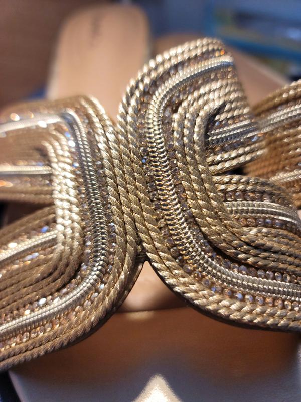 Customer carousel item 12.