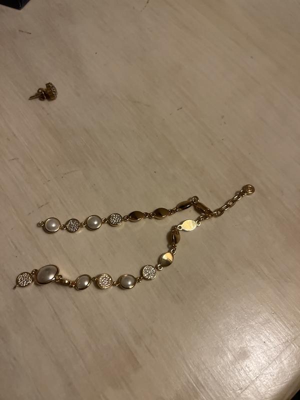 Customer carousel item 1.