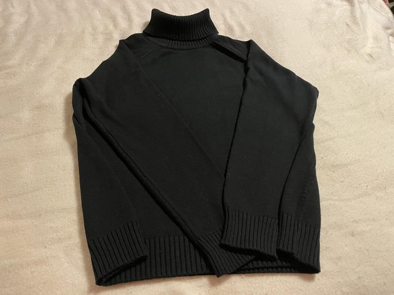 Comfy Black Turtleneck
