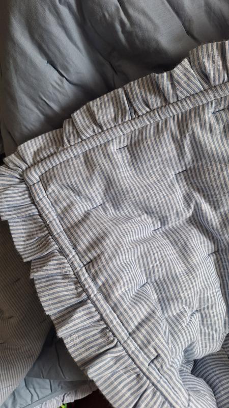 Nice ruffles on the sides