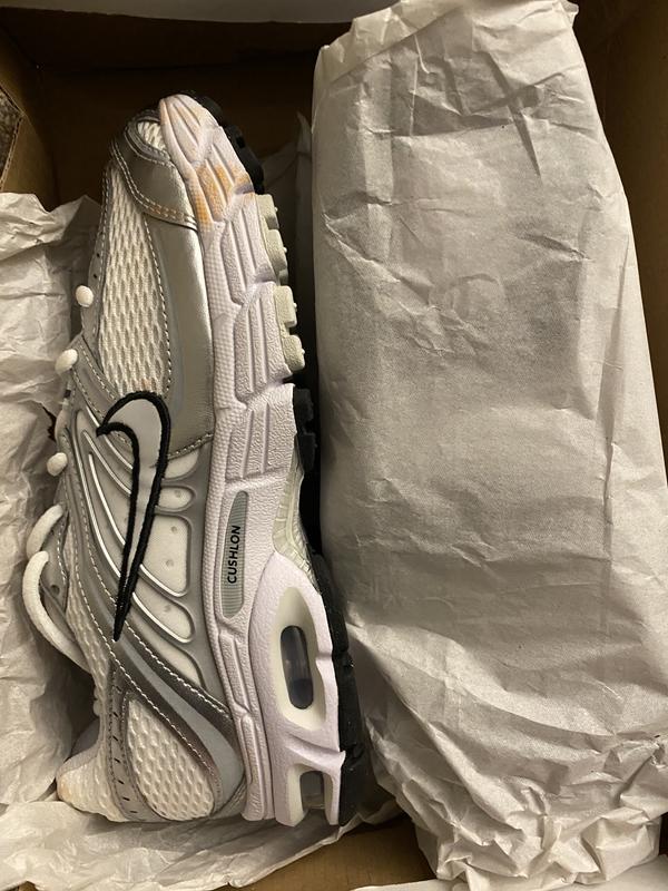 Customer carousel item 10.