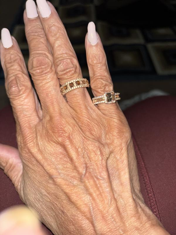 Customer carousel item 8.