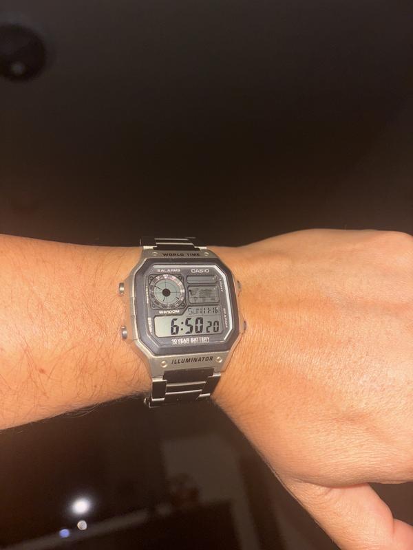 Unisex Digital Stainless Steel Bracelet Watch 39.5mm