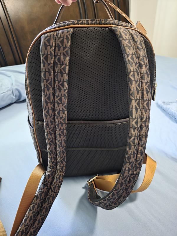 Customer carousel item 3.