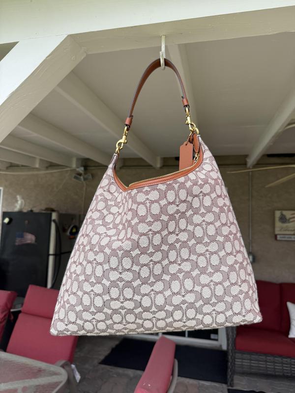【COACH】Juliet Signature Jacquard Shoulder Bag Juliet Shoulder Bag 38 In Signature Textile Jacquard