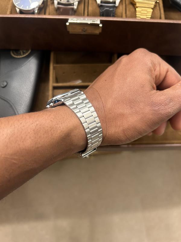 Customer carousel item 1.