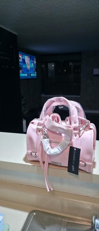 Customer carousel item 1.