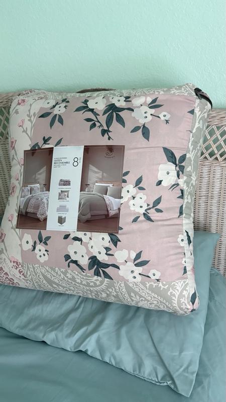 Customer carousel item 4.