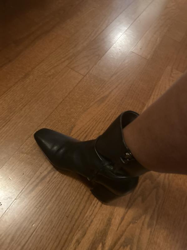 Great for Wide Foot- size 9.5.