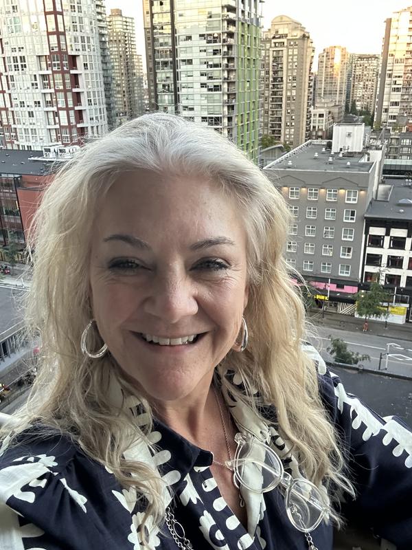 Travels with my earrings made all my outfits extra cute!