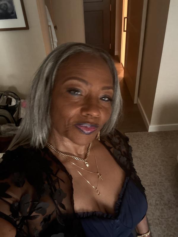 Manhattan made my hair manageable, soft and not so dry and brittle.
 When I grew out my natural grey the texture changed it took so long to find the right product. Thank you so much for Manhattan.