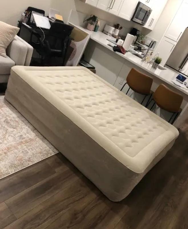 Customer carousel item 1.