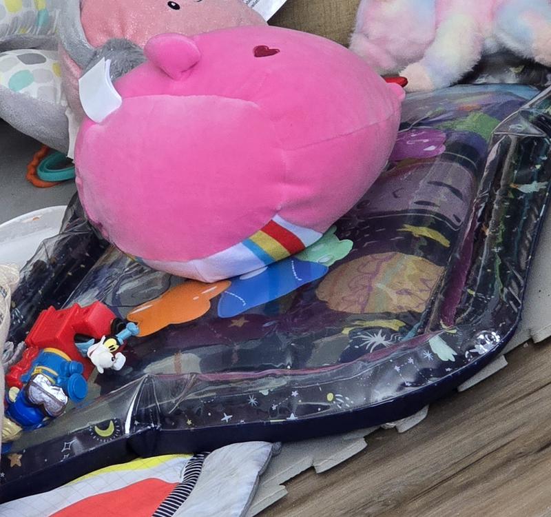 Customer carousel item 1.