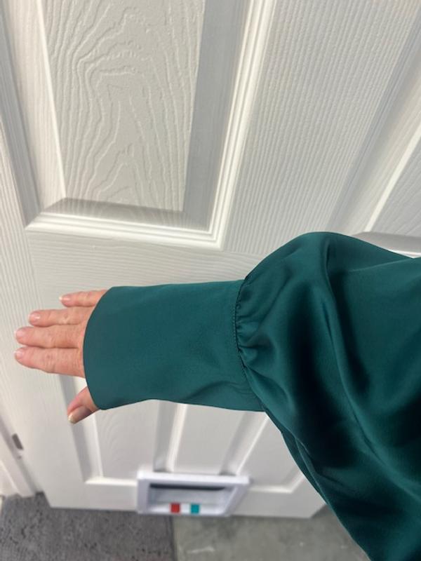 Very nice sleeve but a bit too long