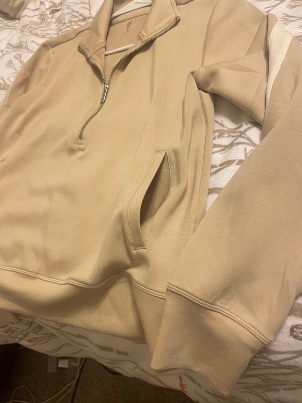 roomy kangaroo pocket